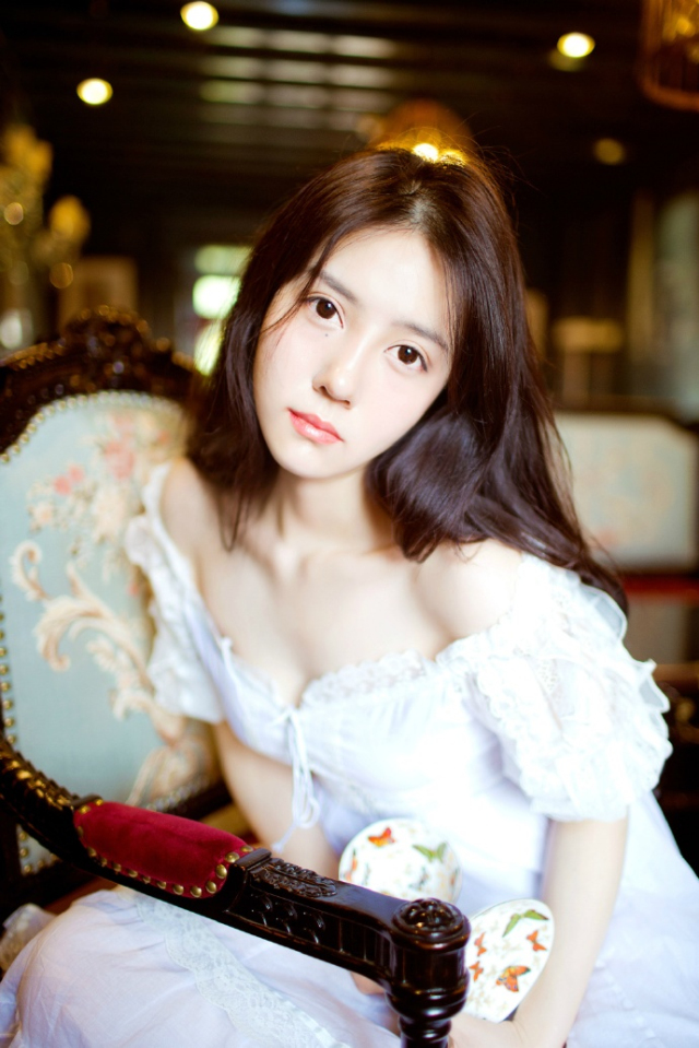 “听过，吕布麾下，前任律政司总督法衍之子，听闻也是法家传人。”马谡点点头，法正在吕布麾下名声并不如庞统、徐庶以及老一辈的贾诩、陈宫还有沮授这些人响亮，马谡知道的也不多。
